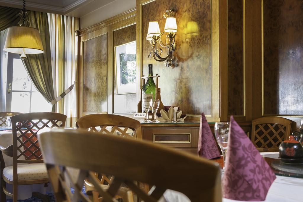 Hotel Nidda Jungbrunnen Exteriör bild